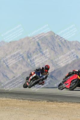 media/Dec-01-2025-Moto Forza (Mon) [[2daa91e15f]]/2-Intermediate Group/Session 4 Turn 9/